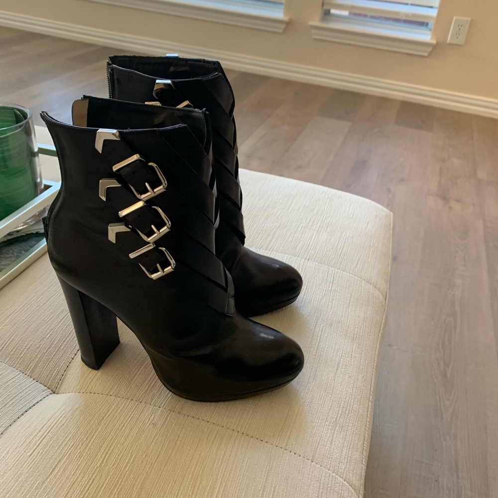 Christian louboutin boots - Picture 2 of 3